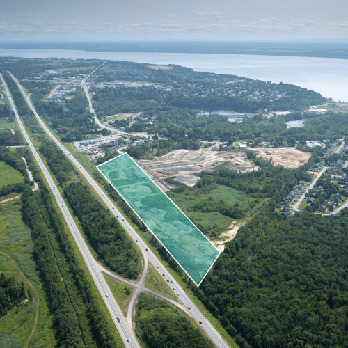 Vue aérienne du site du 42 A, route 138 et de l’autoroute 40