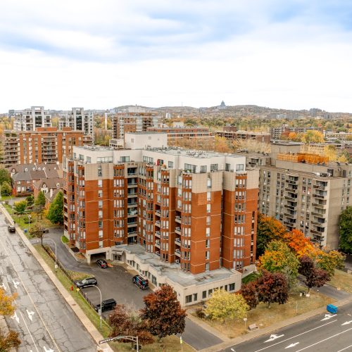 5885 Boul Cavendish, C├┤te Saint-Luc - Drone (4)